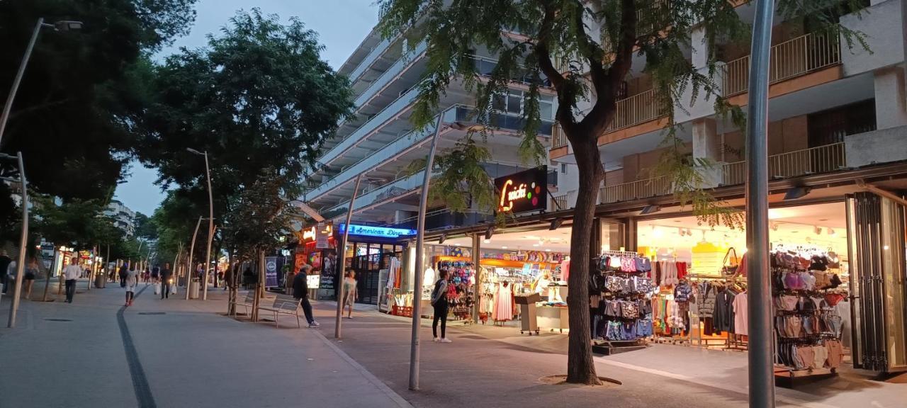 Chez Chantal 3 Chambres Au Centre Touristique De Salou Avec Garage 外观 照片