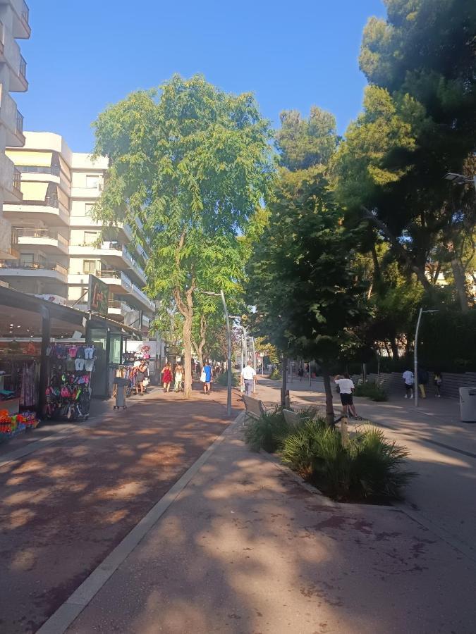 Chez Chantal 3 Chambres Au Centre Touristique De Salou Avec Garage 外观 照片