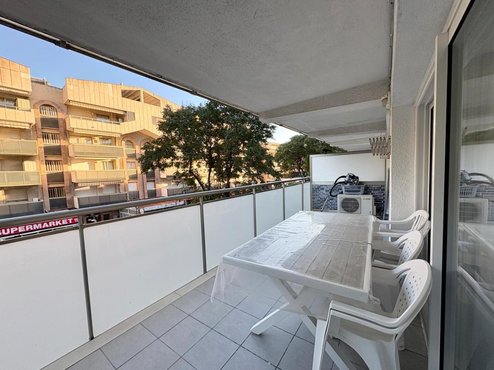 Chez Chantal 3 Chambres Au Centre Touristique De Salou Avec Garage 外观 照片